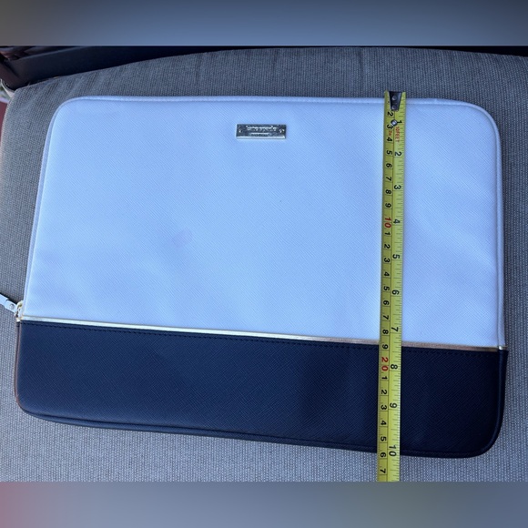 EUC Kate Spade Laptop/Tablet Carry Pouch - Picture 8 of 14